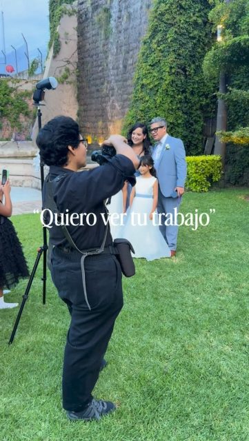 Conoce un poco sobre mi trabajo 📸 como fotógrafa profesional de bodas en GDL.

Entra a mi perfil para ver más sesiones de bodas y eventos en GDL.